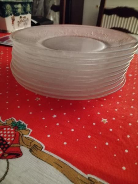 LOT ASSIETTES EN VERRE - Divers - FastAnnonces.fr : Les annonces gratuites et rapides