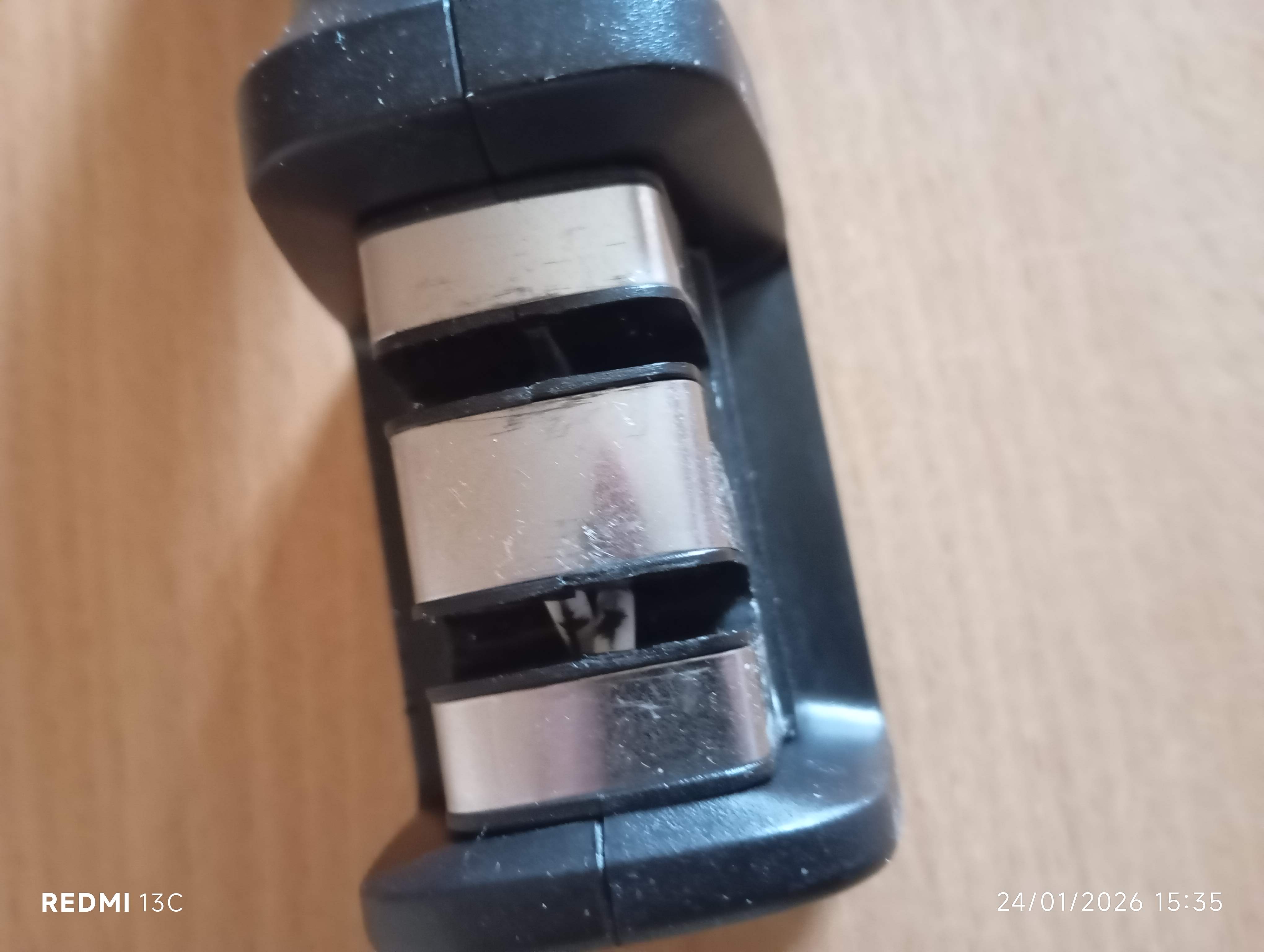 Aiguiseur de couteaux